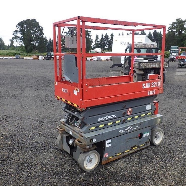 2017 SKYJACK SJIII3219