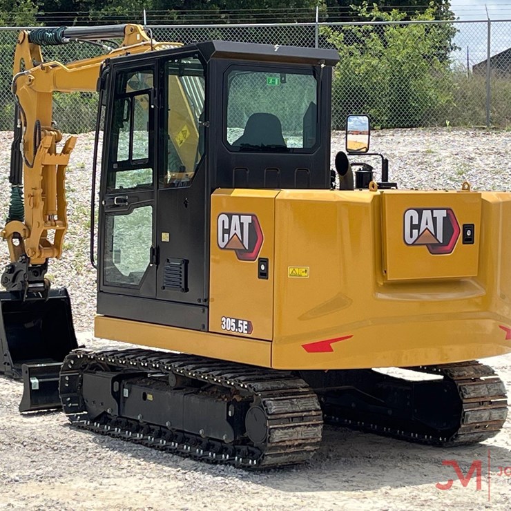 CATERPILLAR 305.5E2