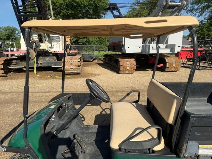 #108-•-ezgo-workhorse-golf-cart-|-no-title-image-16