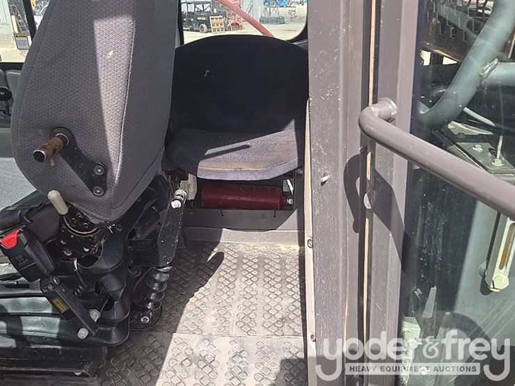 2020-volvo-a25g-image-50