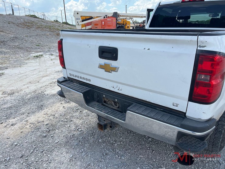 2015-chevrolet-silverado-2500-image-9