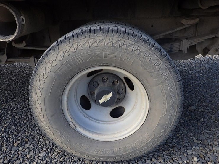 1997-chevrolet-3500-image-9