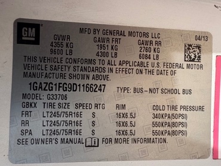 2013-chevrolet-express-3500-image-33