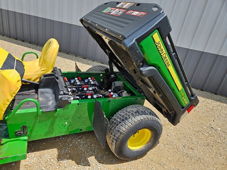 2014-john-deere-gator-image-15
