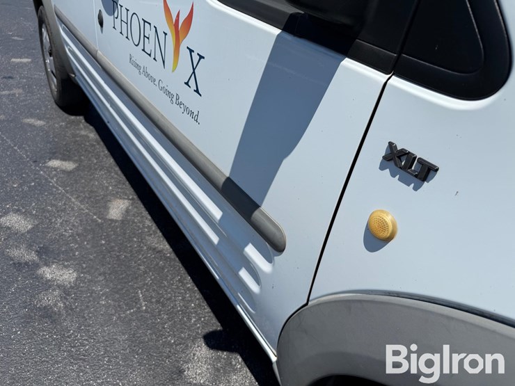 2010-ford-transit-connect-image-17