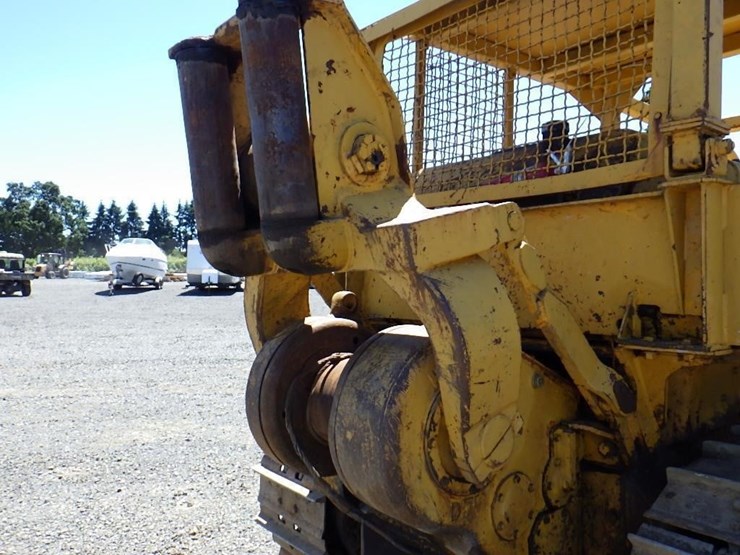 caterpillar-d7-image-23
