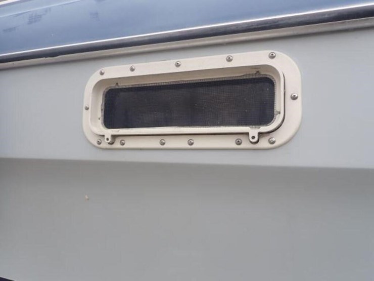 1989-bayliner-ciera-2650-26-ft-cabin-cruiser-bp1a6-image-88