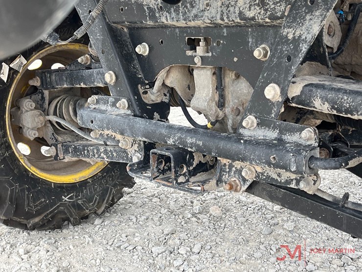 john-deere-gator-image-5