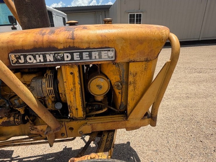 john-deere-302-image-26