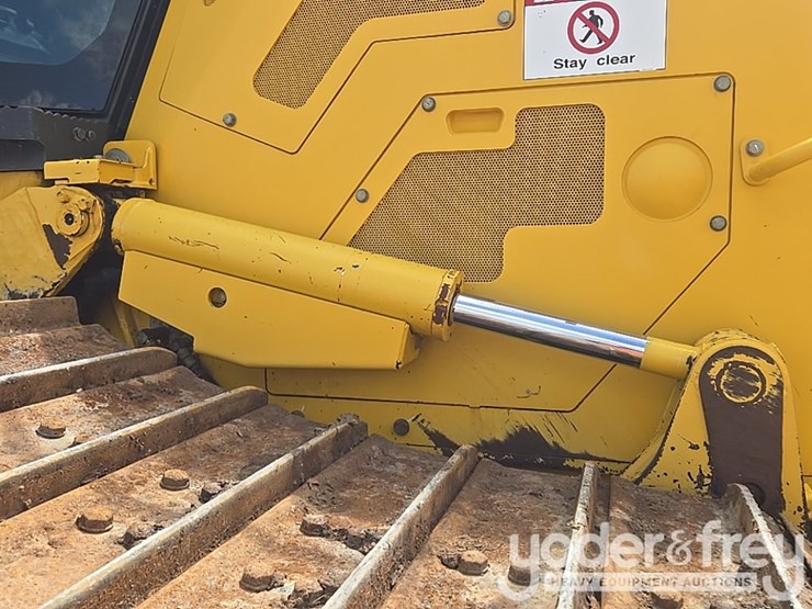 2024-komatsu-d61px-24-image-28