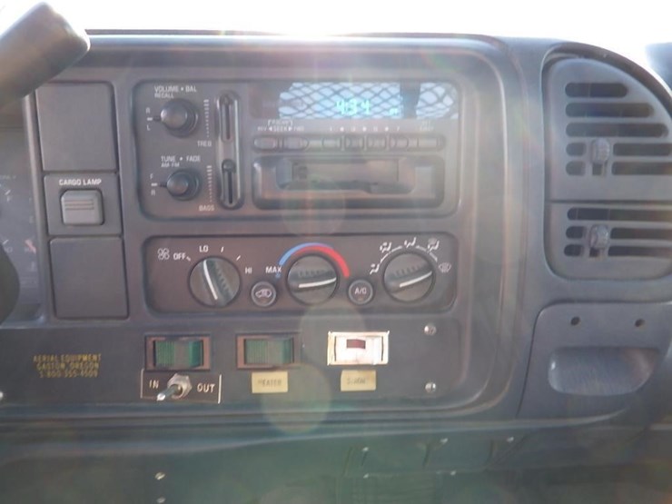 1997-chevrolet-3500-image-37