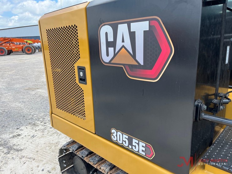 caterpillar-305.5e2-image-13