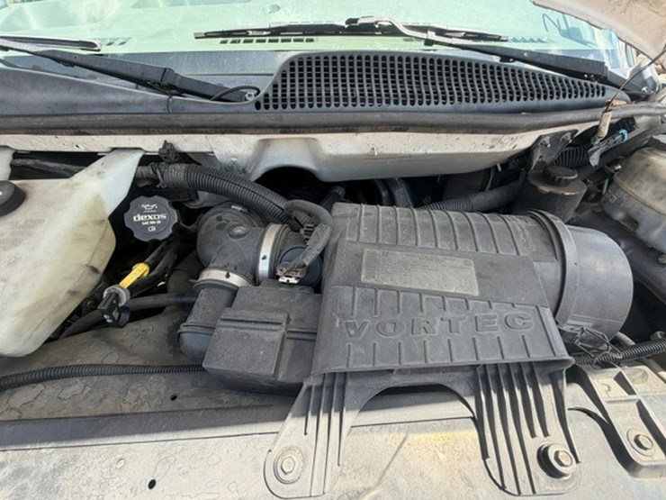 2013-chevrolet-express-3500-image-57