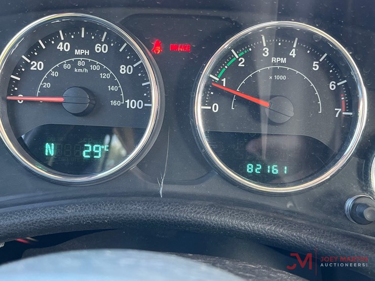 2012-jeep-wrangler-sport-image-20