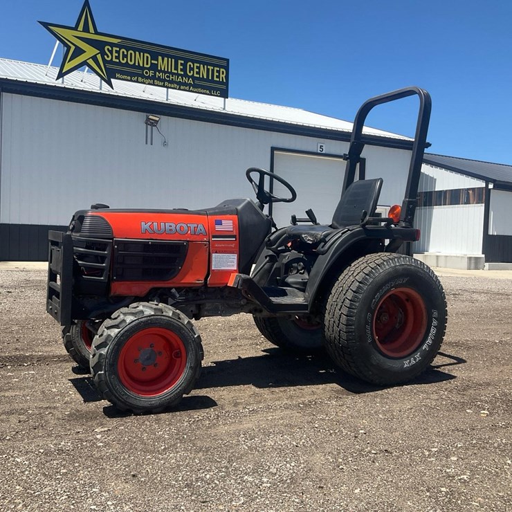 KUBOTA B7500