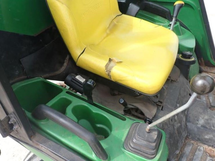 2011-john-deere-1023e-image-56