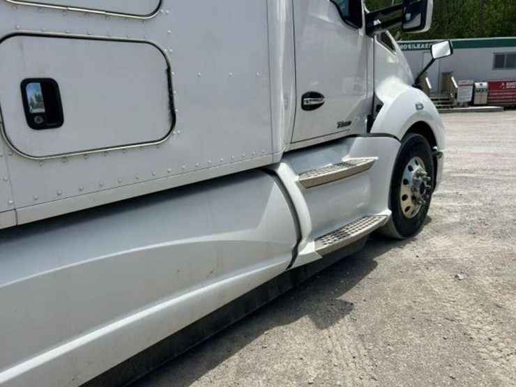2020-kenworth-t680-image-92