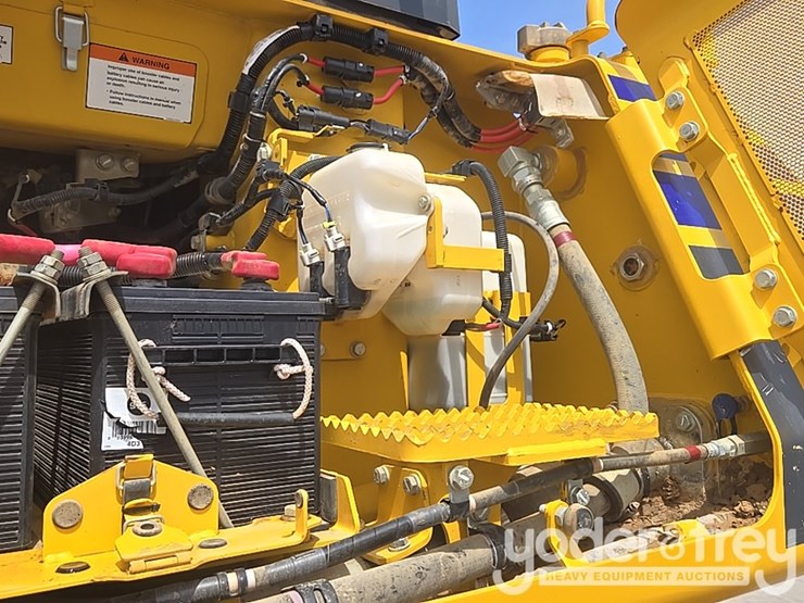 2024-komatsu-d61px-24-image-31