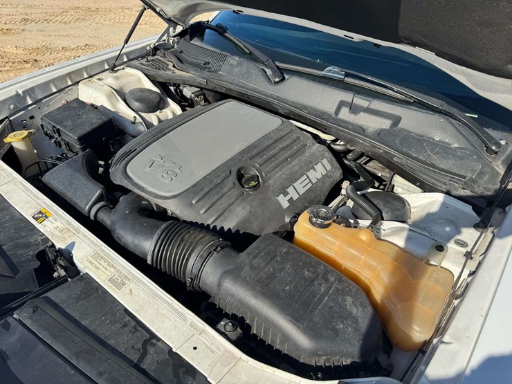 2015-dodge-challenger-r/t-hemi-2d-coupe---193,876-miles-image-18