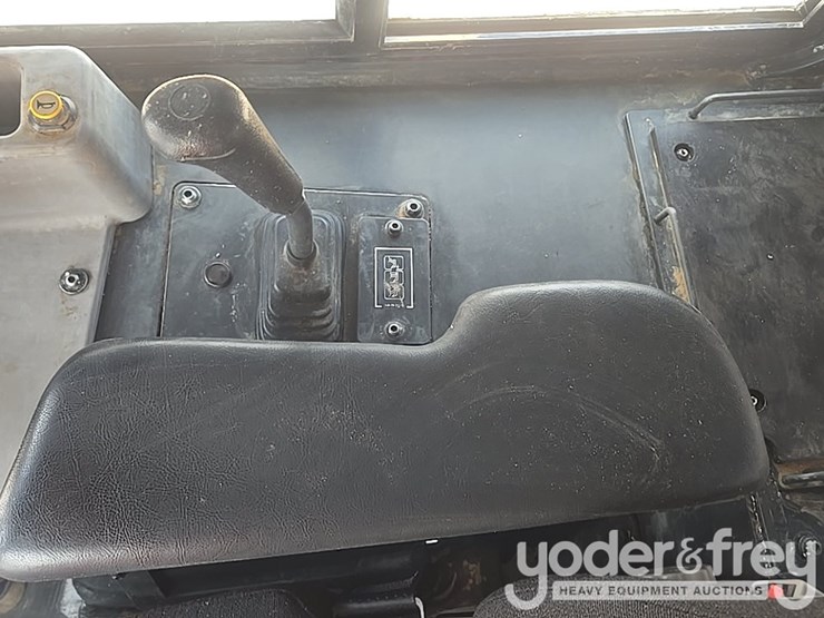 2024-komatsu-d61px-24-image-53