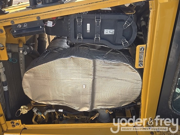 2019-caterpillar-d6t-lgp-image-34