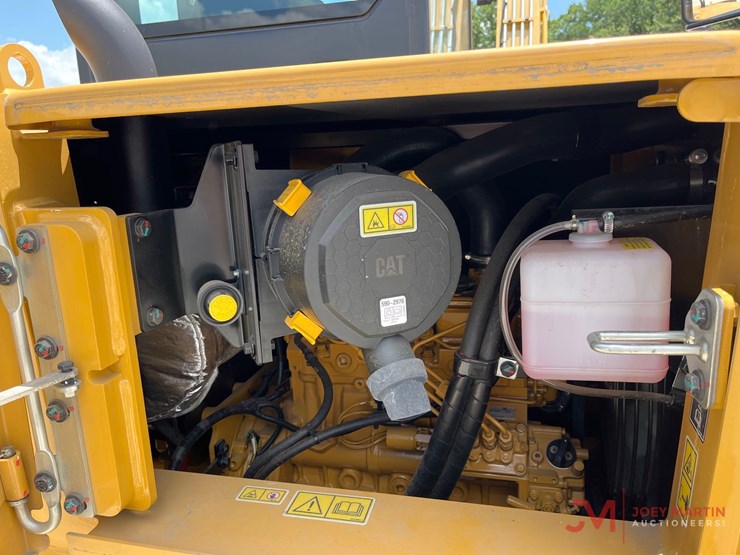 caterpillar-305.5e2-image-5
