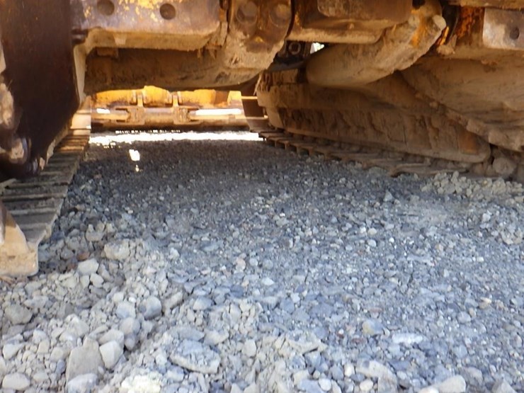 caterpillar-d7-image-26