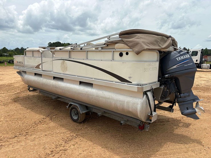 2003-bennington-207fs-20'-pontoon-boat-w/trailer-image-2