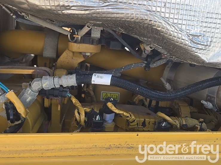 2019-caterpillar-d6t-lgp-image-37