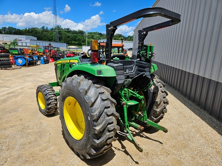 john-deere-4066m-image-3