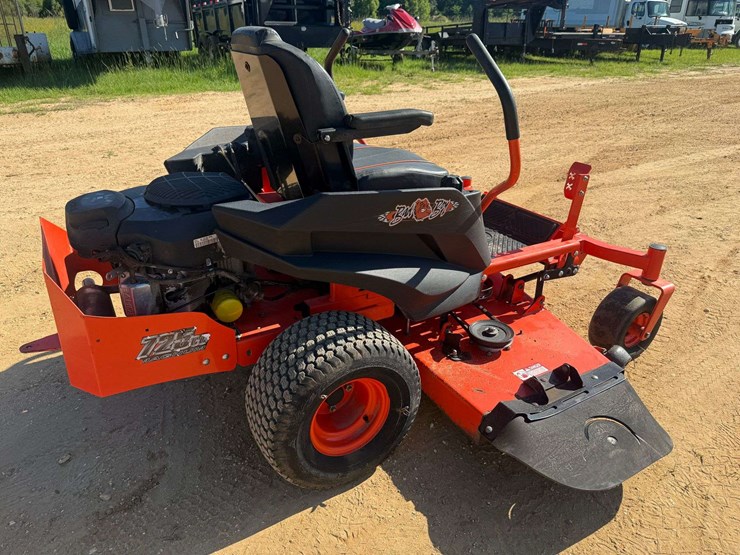 2017-badboy-mz-magnum-54"-cut-zero-turn-mower-image-3