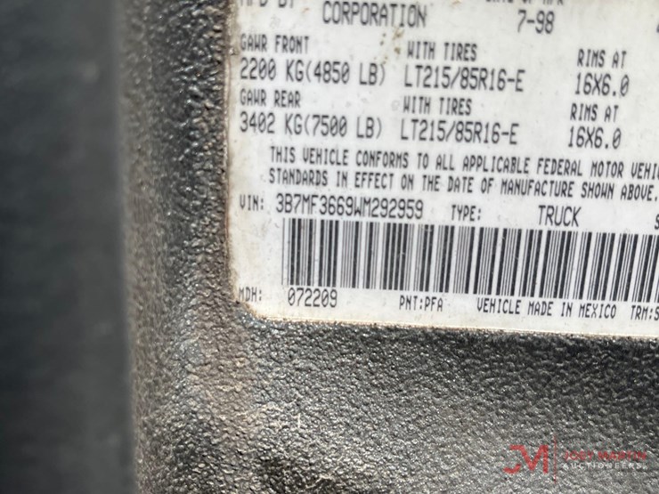 1998-dodge-ram-3500-image-22
