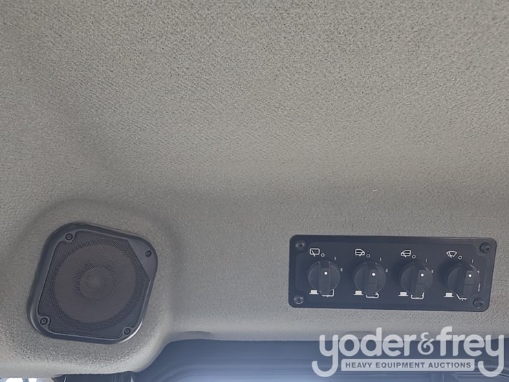 2019-caterpillar-d6t-lgp-image-49