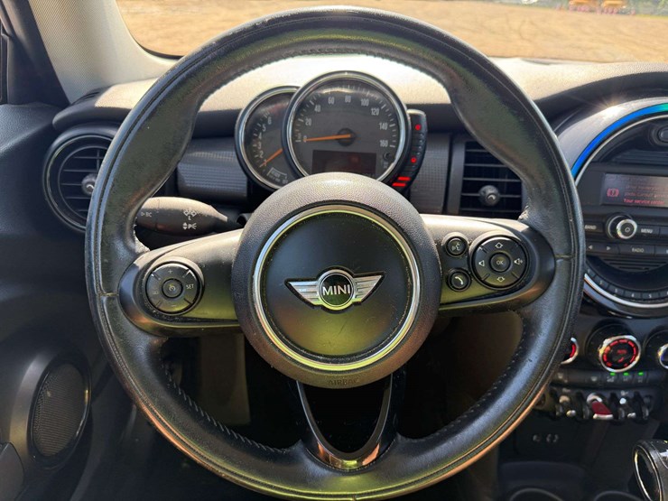 2016-mini-cooper-2-door-sedan-(90,163-miles)-image-22
