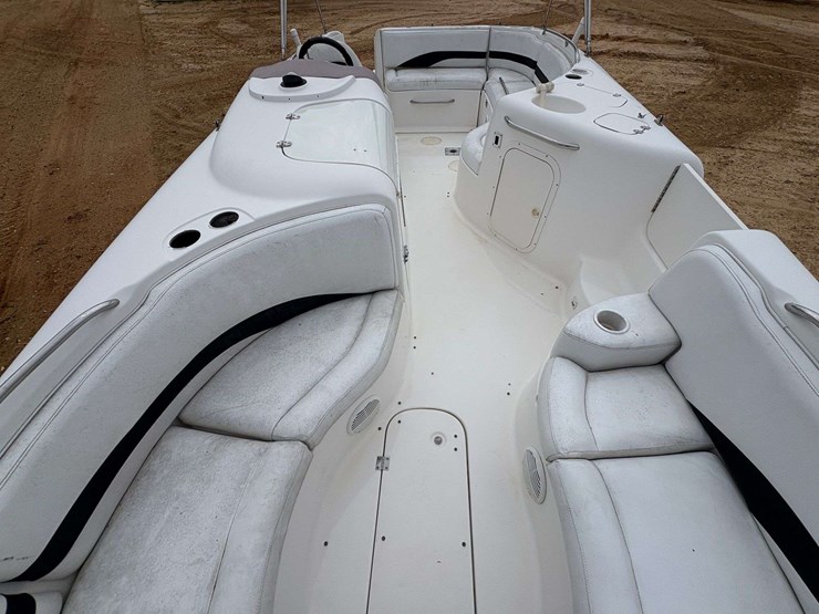 2000-chaparral-sunesta-232-20'-deck-boat-w/-trailer-image-21