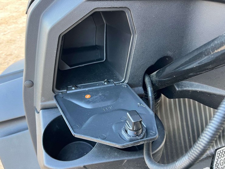 2025-sd-lanch-street-legal-4-seater-golf-cart-w/-on-board-charger-(1-mile-showing)-image-41