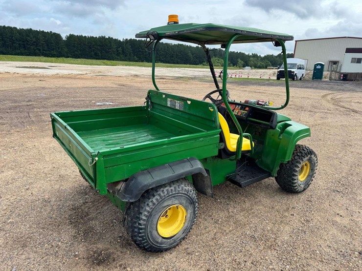 john-deere-gator-image-3