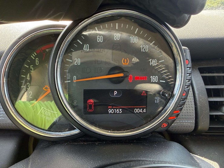 2016-mini-cooper-2-door-sedan-(90,163-miles)-image-19