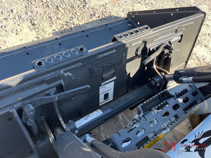 2025-bobcat-t550-image-6
