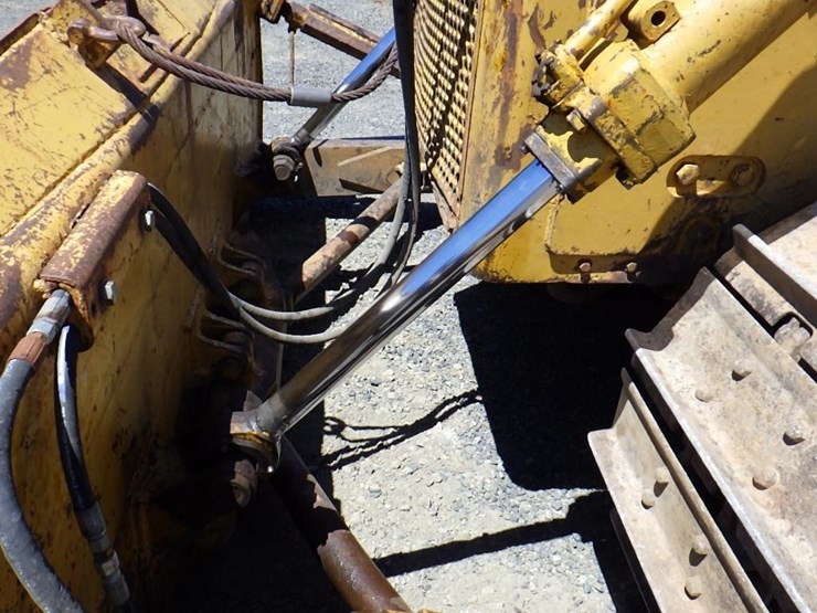 caterpillar-d7-image-14