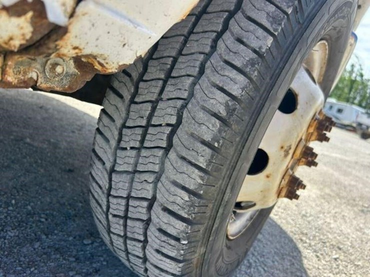 2008-ford-e450-image-70