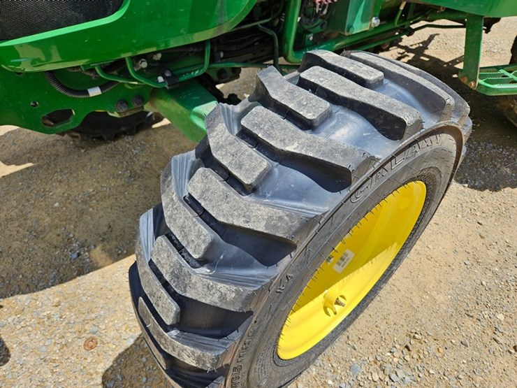 john-deere-4066m-image-10