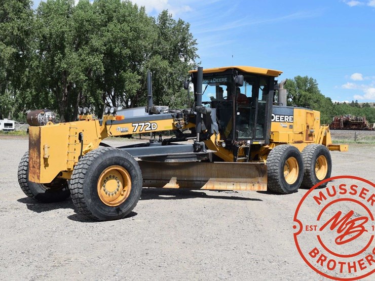 2008-deere-772d-image-3