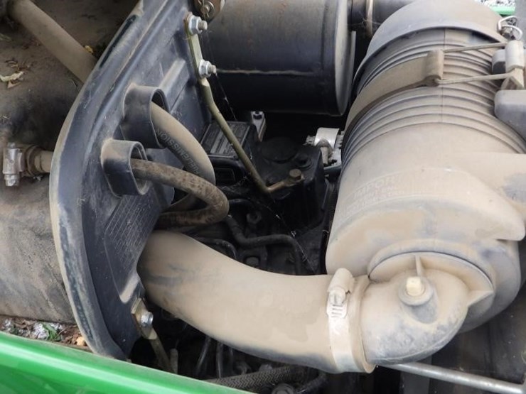 john-deere-3032e-image-26