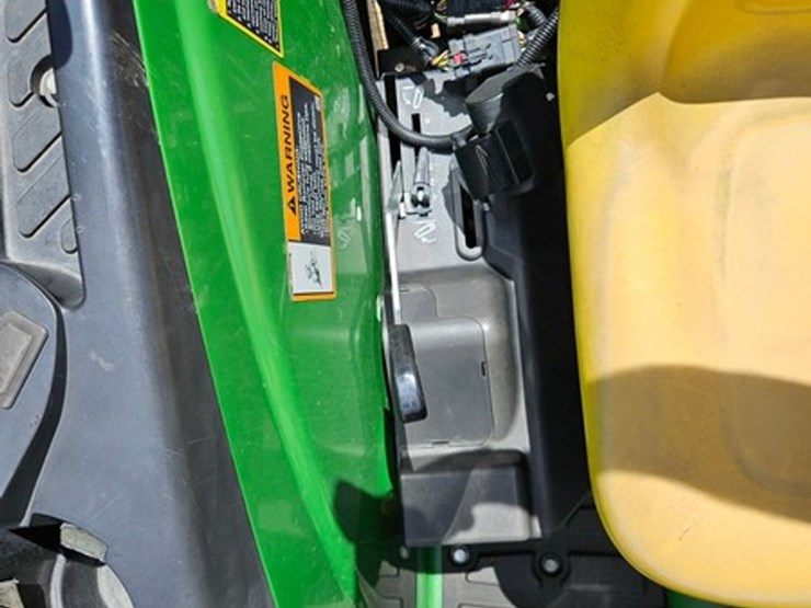 john-deere-4066m-image-33