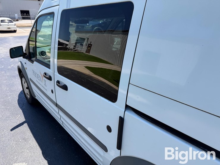 2010-ford-transit-connect-image-19