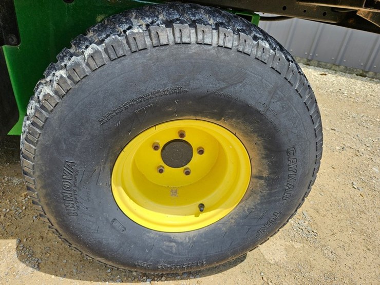 2011-john-deere-gator-image-14