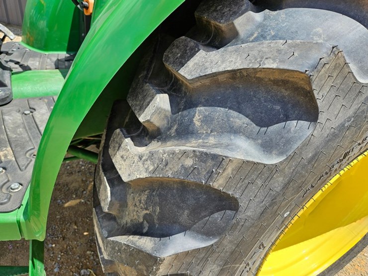 john-deere-4066m-image-15