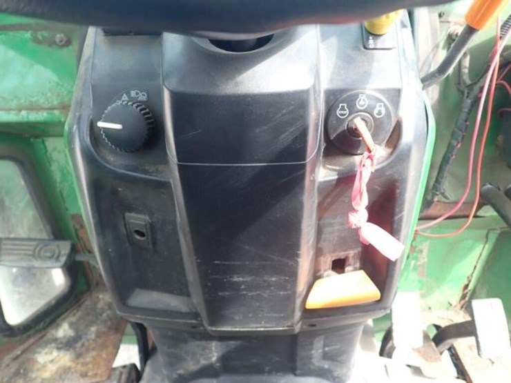 2011-john-deere-1023e-image-39