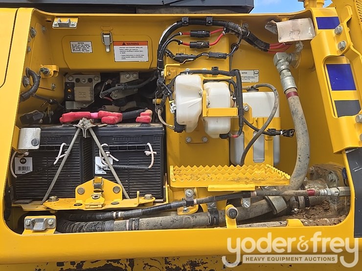 2024-komatsu-d61px-24-image-30